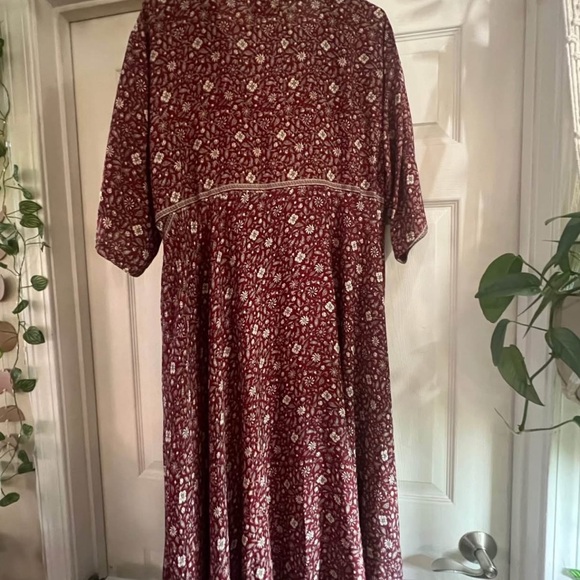 KB Split Midi Dress • Crepe Silk• - Picture 2 of 3